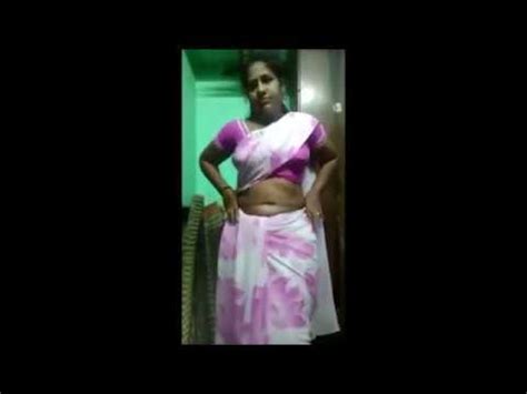 Tamil Mom dress change captured his neighbours son